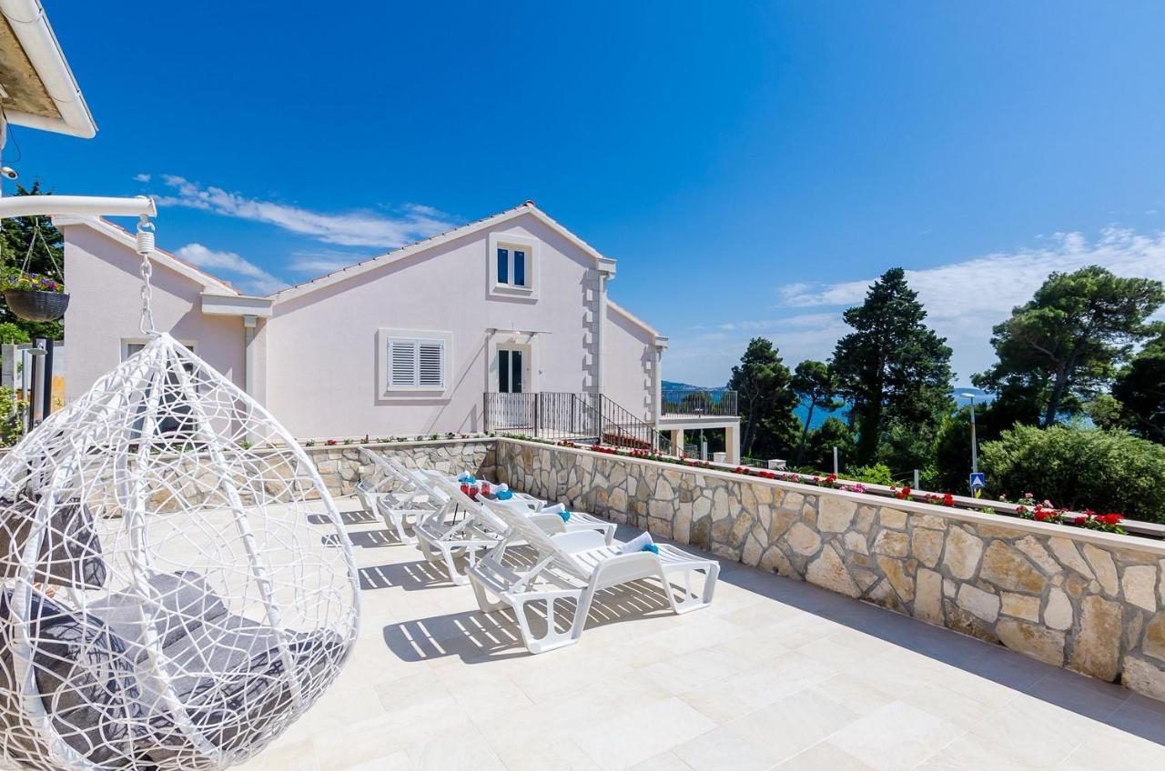 Holiday Home Lungo Mare มลินี ภายนอก รูปภาพ