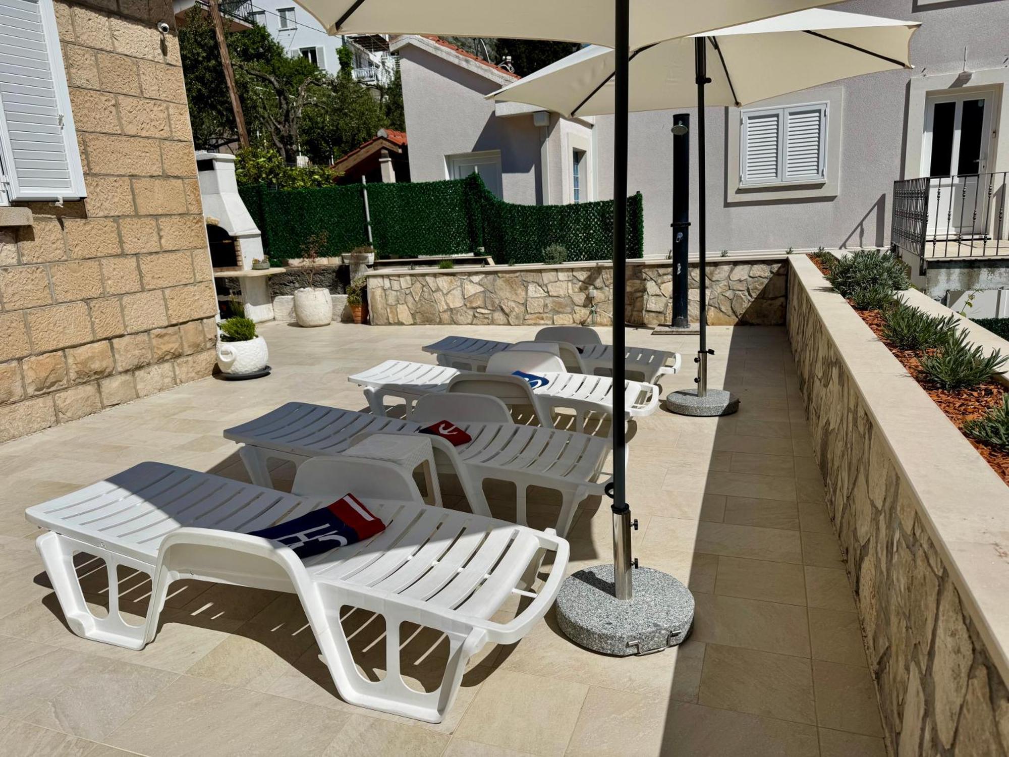 Holiday Home Lungo Mare มลินี ภายนอก รูปภาพ