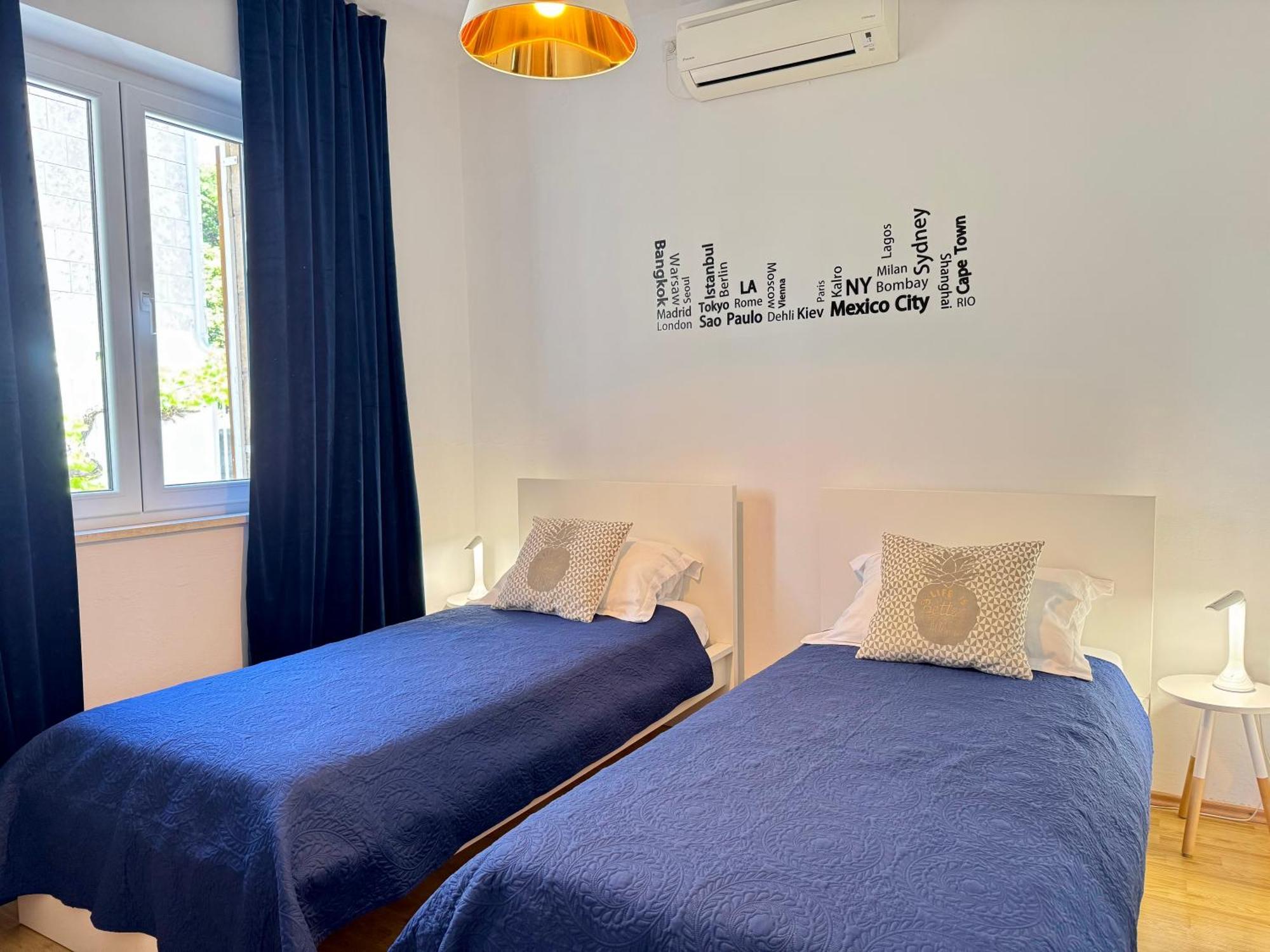 Holiday Home Lungo Mare มลินี ภายนอก รูปภาพ