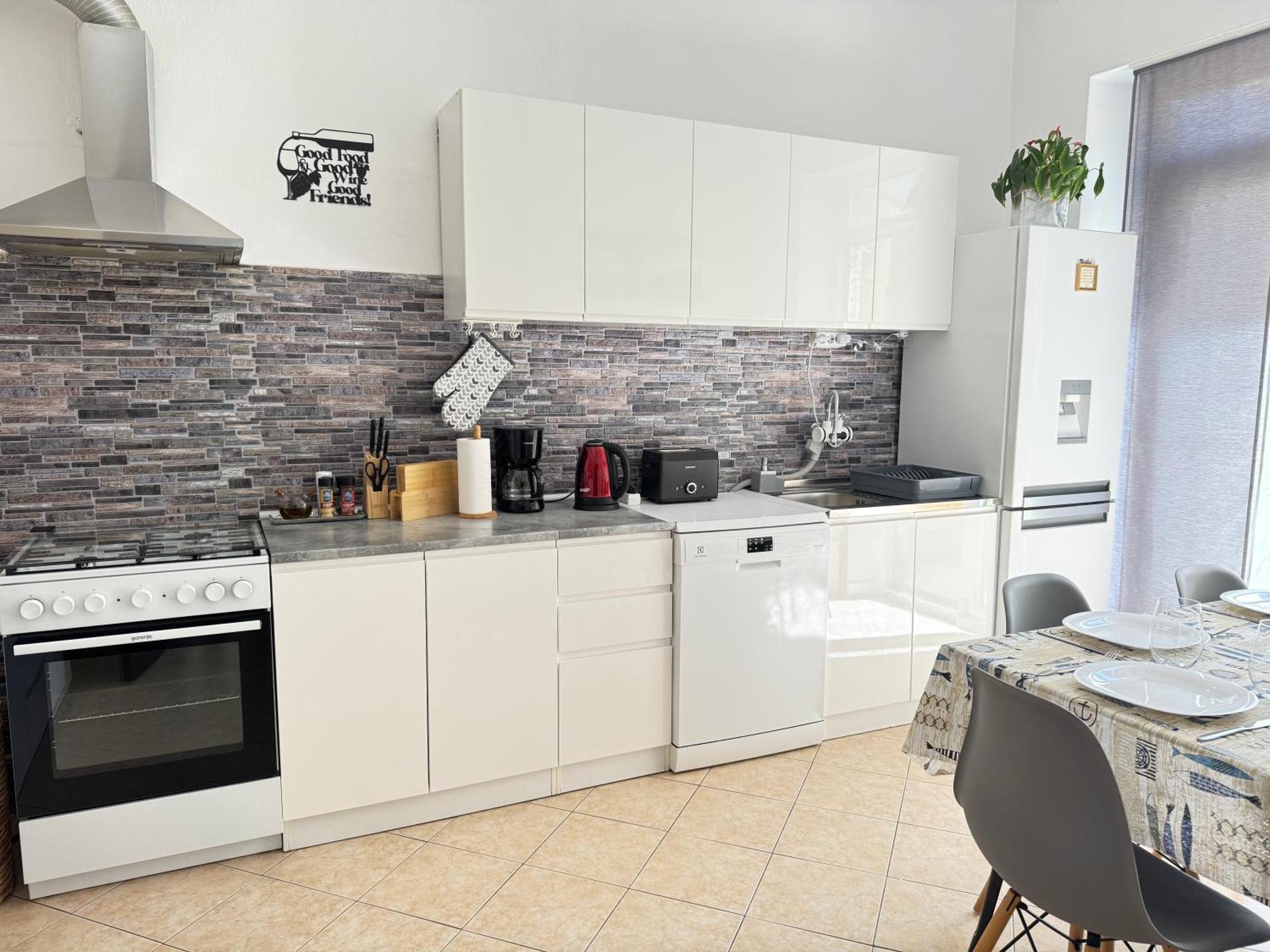 Holiday Home Lungo Mare มลินี ภายนอก รูปภาพ