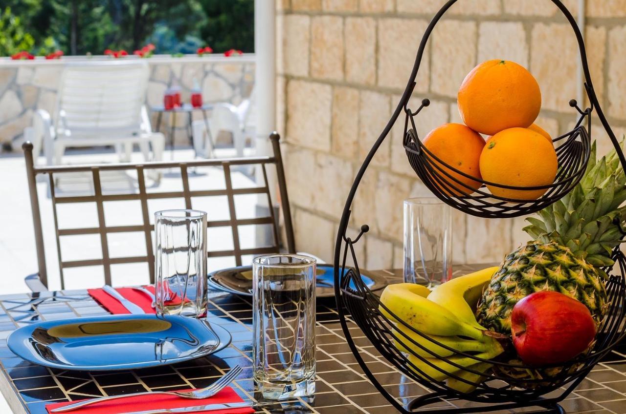 Holiday Home Lungo Mare มลินี ภายนอก รูปภาพ
