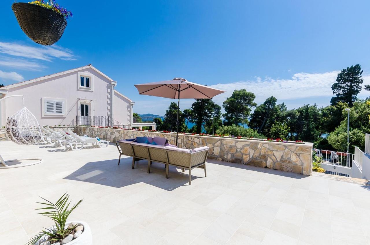 Holiday Home Lungo Mare มลินี ภายนอก รูปภาพ